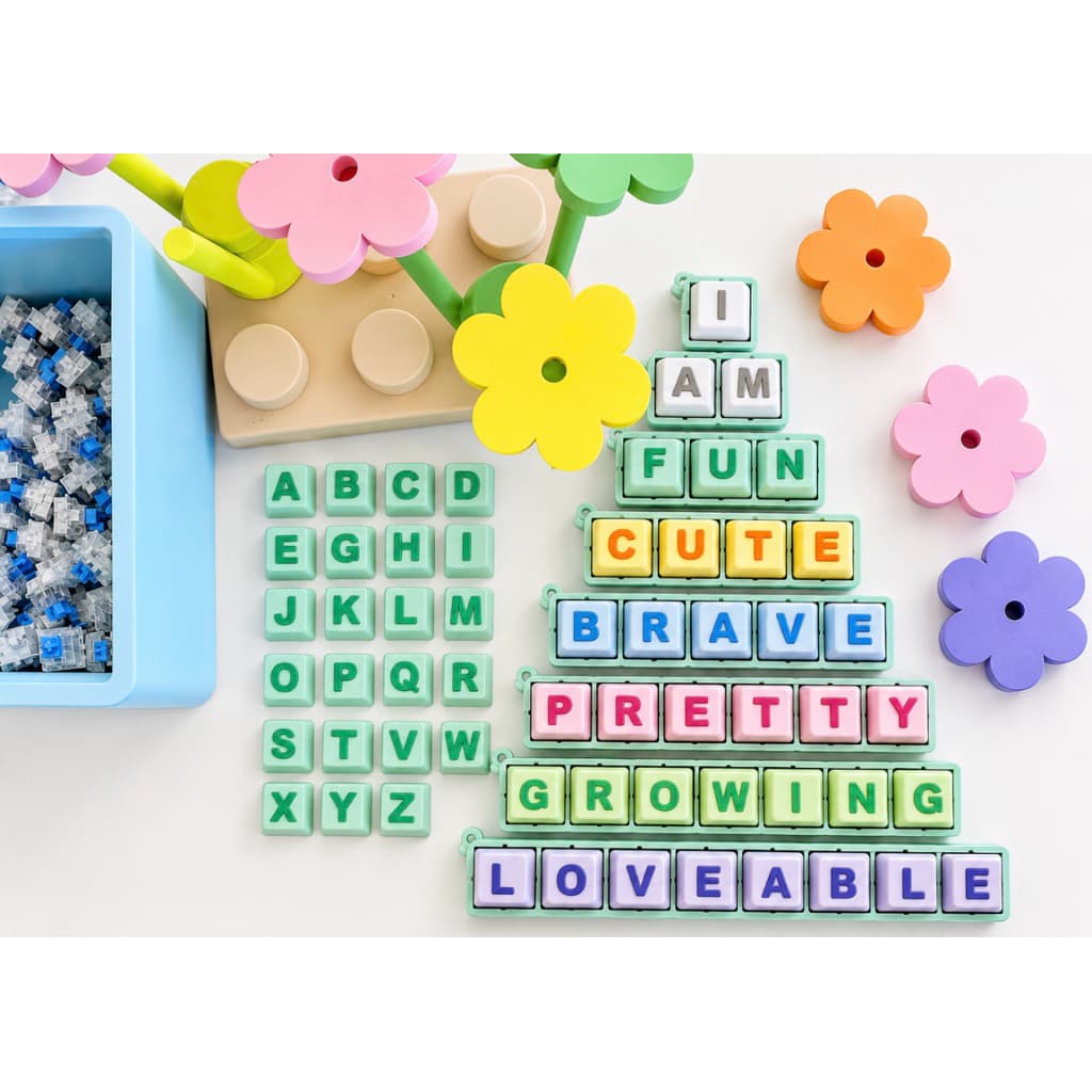 Móc khoá Chữ Cái Clicker Pastel theo yêu cầu